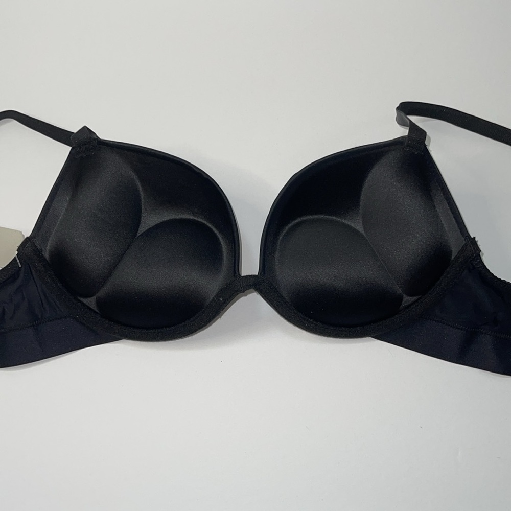 Super Push Up Extreme Padded Maximum Lift Add 2 Cup Size Bombshell Bra. NWT